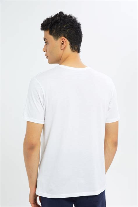 Buy Men White Round Neck Basic T Shirt For Men 107136952 In Saudi Arabia Redtag