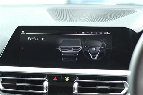 BMW IDrive 7 Review