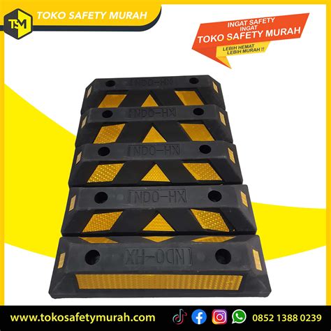 Wheel Stop Car Stopper Rubber Penahan Ganjal Ban Batas Parkir Karet