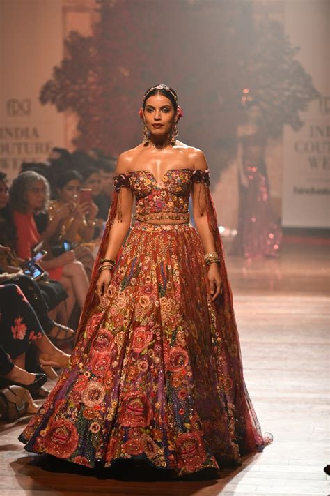 Indian Fashion Designers Vogue India Tarun Tahiliani Charis Schmerge