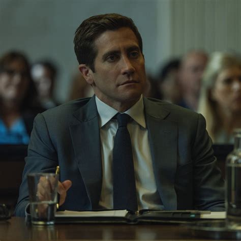 Jake Gyllenhaals Presumed Innocent Wardrobe Was Inspired By An Old