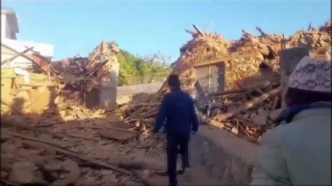 Video Zahl Der Todesopfer Nach Erdbeben In Nepal Steigt Auf Ber