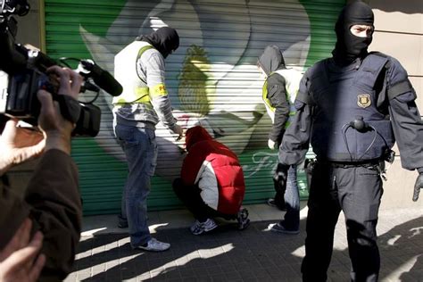 La Juez Env A A Prisi N A Otros Siete De Los Boixos Nois Detenidos