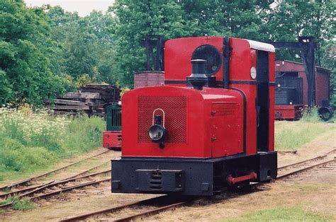 Pin By Schwarzer Zeuge On Feldbahn Train Pictures Train Rolling Stock