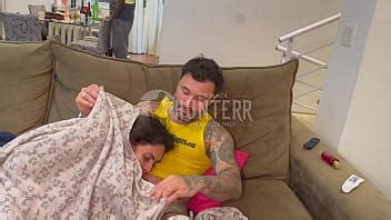 Minha Mulher Safada Deu Pro Meu Amigo Na Sala XVIDEOS