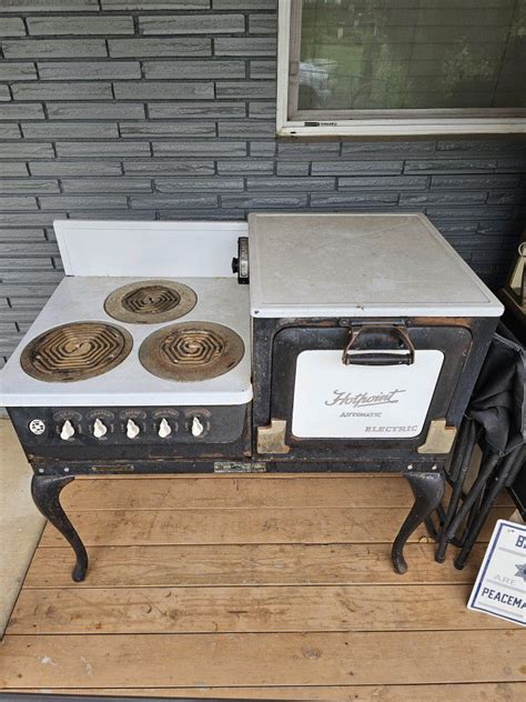 Old Antique Hotpoint Electric Stove For Sale In Boring Or Offerup