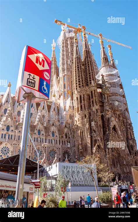 Gare De La Sagrada Familia Banque De Photographies Et Dimages à Haute