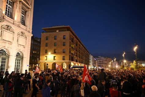 France Des Manifestations Et Blocages Dans Plusieurs Villes Contre La