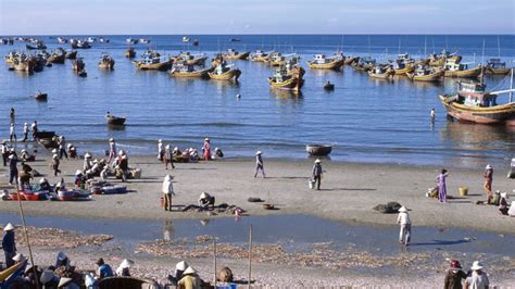 #6 best Vietnam fishing villages with untouched & charming beauty