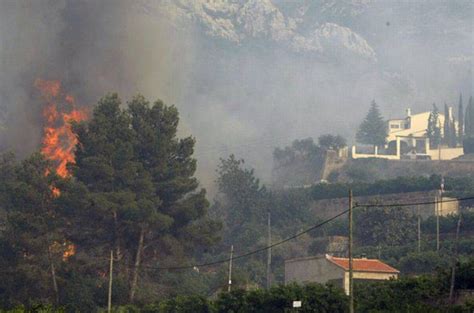 En La Vall D Ebo Extinguido El Incendio De Alicante El Mayor Del A O