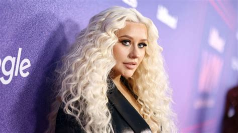 Christina Aguilera Remakes Beautiful Music Video Says She Will Always Stand By Song S Message