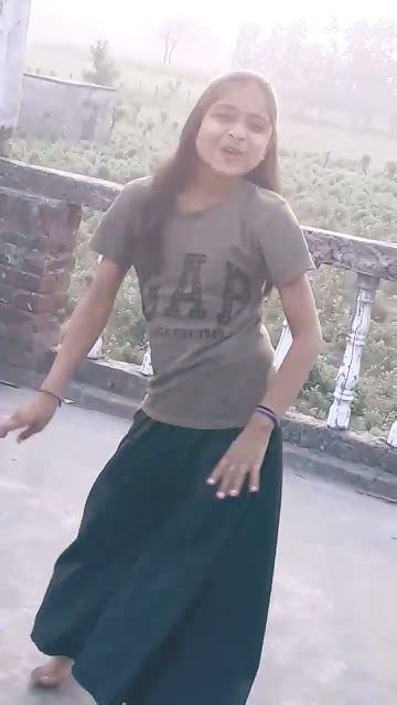 Lalla Lalla Lori Hindi Song Dance Riya Girl Dancer Youtube