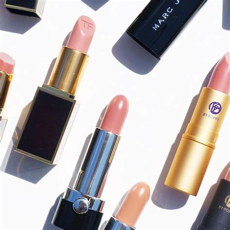 The 12 Most Popular Lipsticks On Amazon In 2022