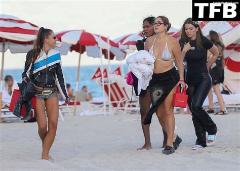 Julia Fox Nude The Fappening Photo 1496280 FappeningBook