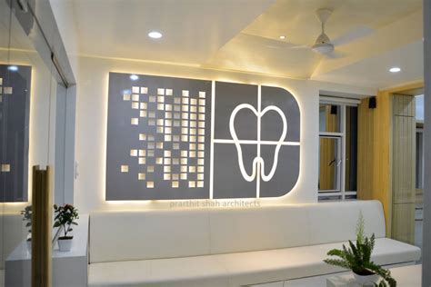 Dental clinic logo design | homify