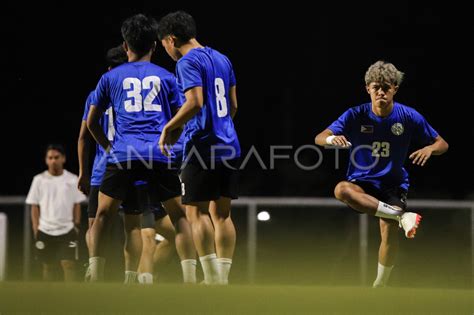 Latihan Timnas Filipina U 19 Jelang Lawan Indonesia ANTARA Foto