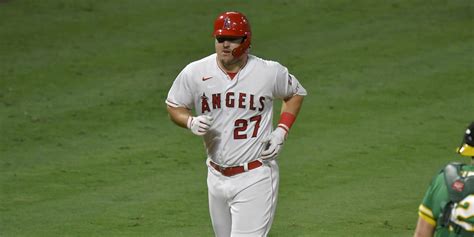 Mike Trout hits 2 homers as Angels end A's win streak