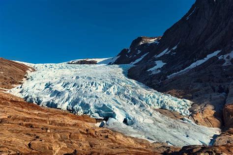 8 of the Most Popular Glaciers in Norway