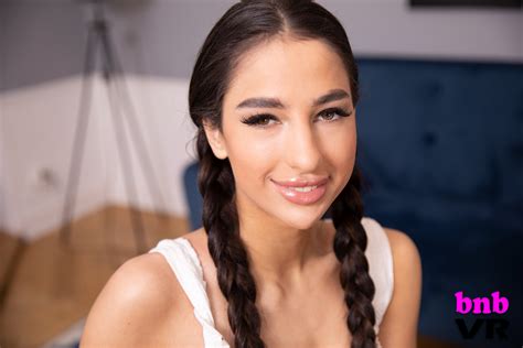 First Day Of Sexy Vacation With Your Hot GF VR Porn Video VRPorn