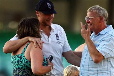 Andrew Flintoff Full Biography, England All rounder, Height, Weight ...