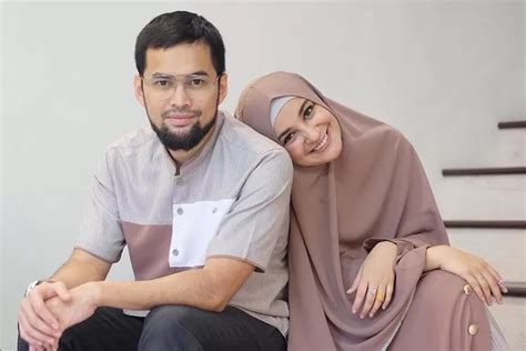 Tahun Bersama Shireen Sungkar Masih Ragukan Perasaan Teuku Wisnu