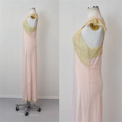 S Pink Floral Ecru Lace Fantasy Boudoir Lingerie Gem