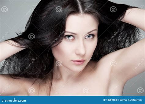 Ritratto Di Bello Brunette Immagine Stock Immagine Di Studio