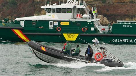 La nueva patrullera de la Guardia Civil del Mar ya está en Pontevedra