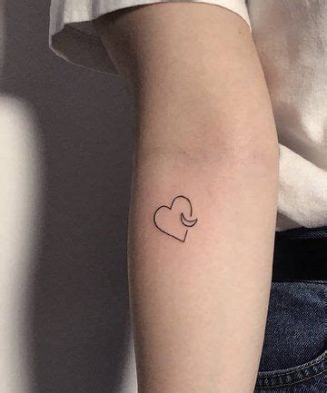 Non Cheesy Heart Tattoos Perfect For Valentine S Day Wrist Tattoos