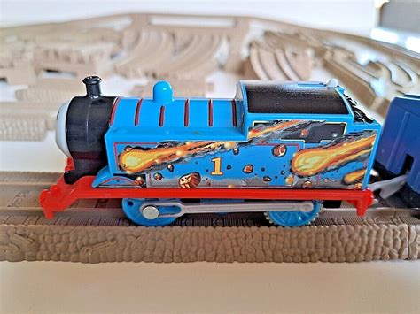 THOMAS the TRAIN TRACKMASTER TRAIN SET Track Trains 34 Pieces Tested ...