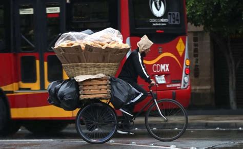 Llueve En Alcald As De La Cdmx Metro Presenta Avance Lento