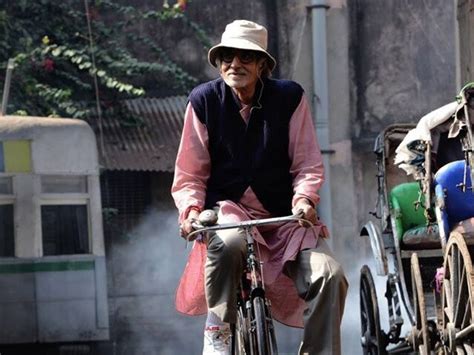 When in Kolkata, Amitabh Bachchan Speaks in Bengali - NDTV Movies