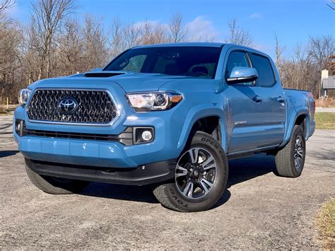 Toyota Tacoma Review