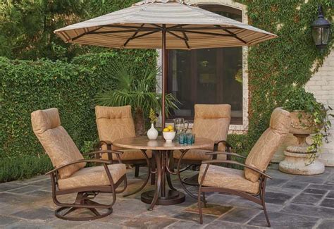 Outdoor Patio Furniture by Telescope Casual | Pelican Patio Stores