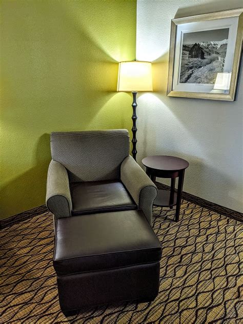 Hotel Review: Holiday Inn Express & Suites Montrose, CO - No Home Just Roam