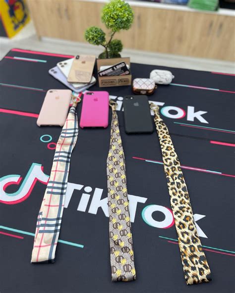 Phoneland - 📿Phone Scarfs. Τιμή:8€ Κορδονια λαιμου για να κρεματε το