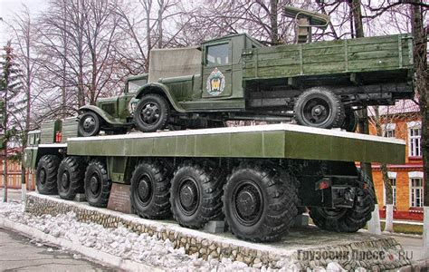 Специальное шасси МАЗ-547В для стратегического ракетного комплекса типа ...