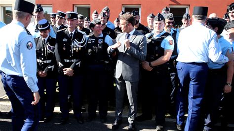 Francuska u stanju pripravnosti raspuštaju se skupine povezane s