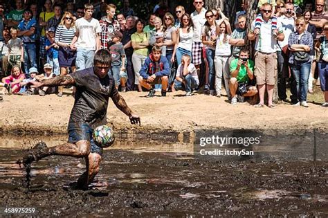 Muddy Football Team Photos And Premium High Res Pictures Getty Images