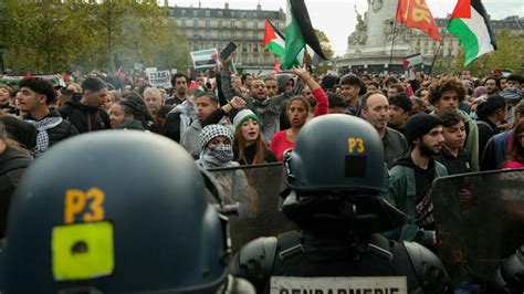 France Les Interpellations Se Succ Dent Apr S Des Manifestations Pro