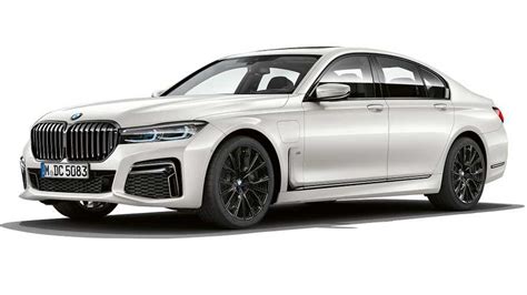 New 2020 BMW 7-Series Plug-In Hybrid Has Dismal Electric Range