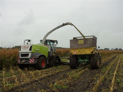 CLAAS Entjes Bv Slochteren Volop In De Mais Met De Claas 940 Rups