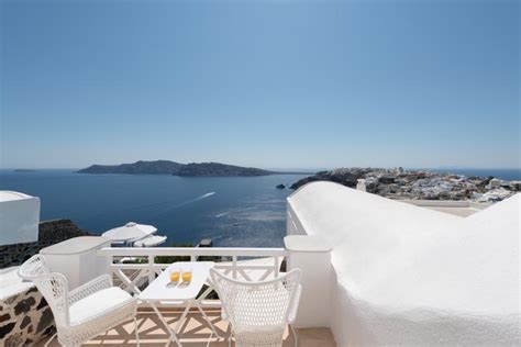 Luxury Villa at Oia with amazing view and pool UPDATED 2022 ...