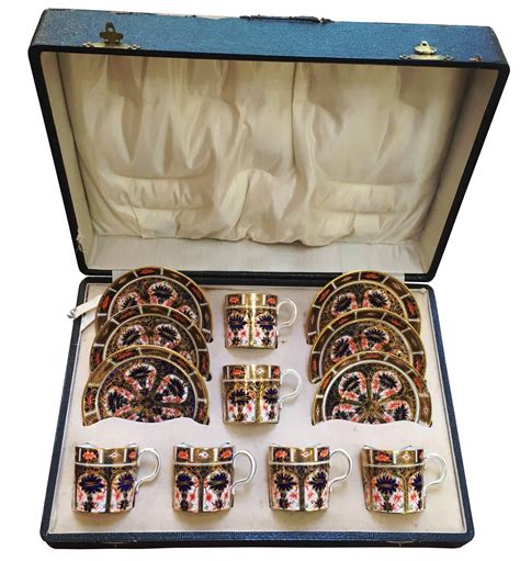 Antique Imari Royal Crown Derby 1128 Set Of Six Cups And Saucers With