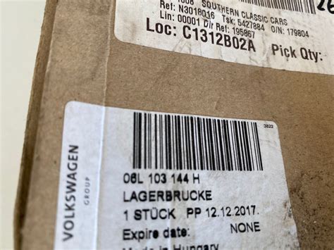 VW AUDI 2L TFSI NEW GENUINE CAM BEARING BRACKET 06L 103 144 H - Parts 4 ...