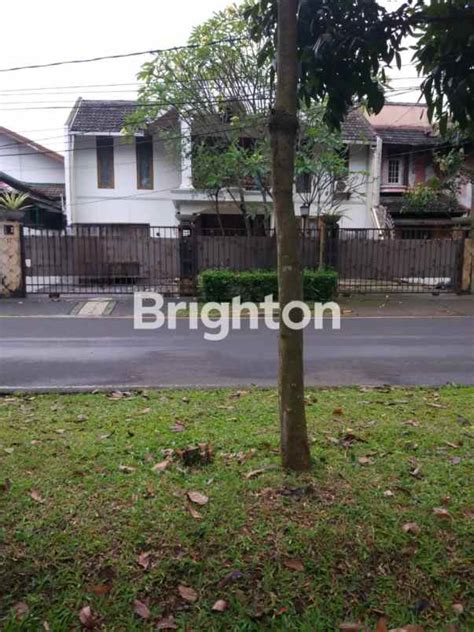 rumah besar  luas  bintaro jaya sektor  cocok  usaha dll