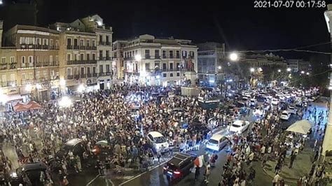 Azzurri In Finale Agli Europei In Piazza Yenne A Cagliari Esplode La