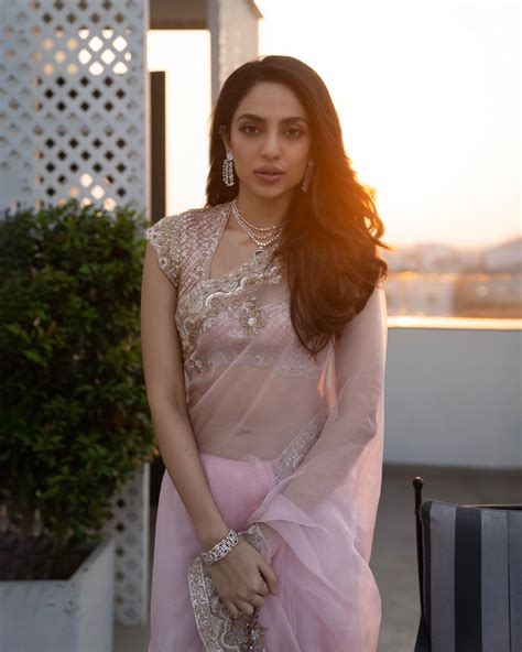 Sobhita Dhulipala Latest Saree Photoshoot Goes Viral In Social Media