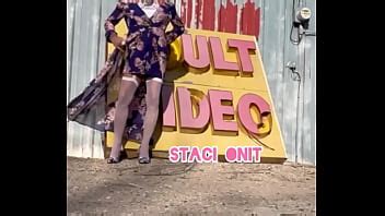 Staci Onit ABS Show Off XVIDEOS