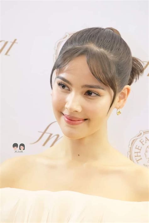 Yaya Urassaya Beautiful Cutie Hoop Earrings